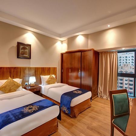 Al Bustan Flats Otel Şarja Dış mekan fotoğraf