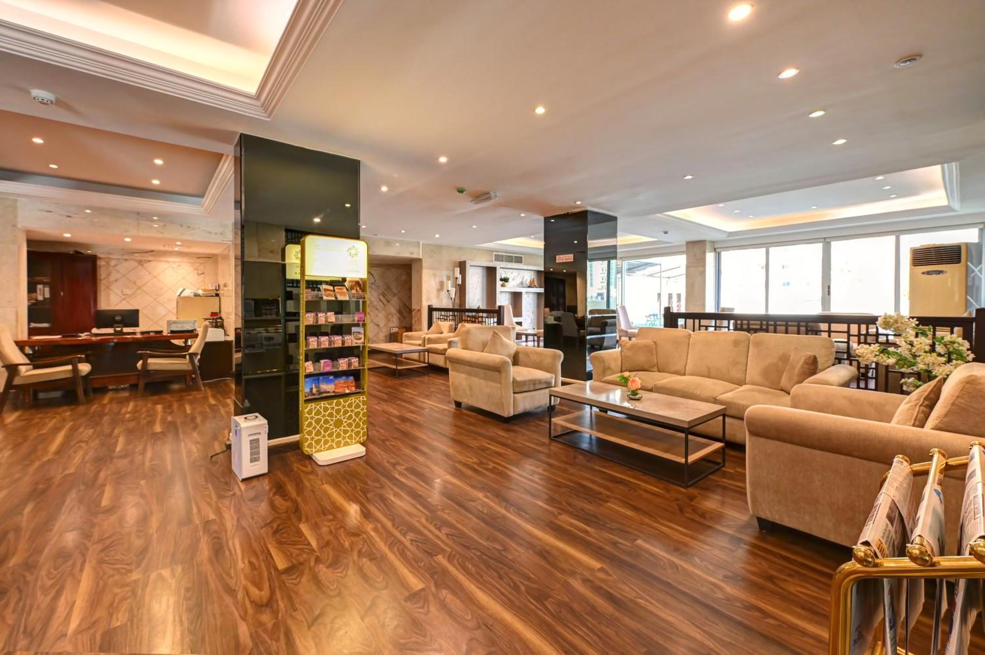 Al Bustan Flats Otel Şarja Dış mekan fotoğraf