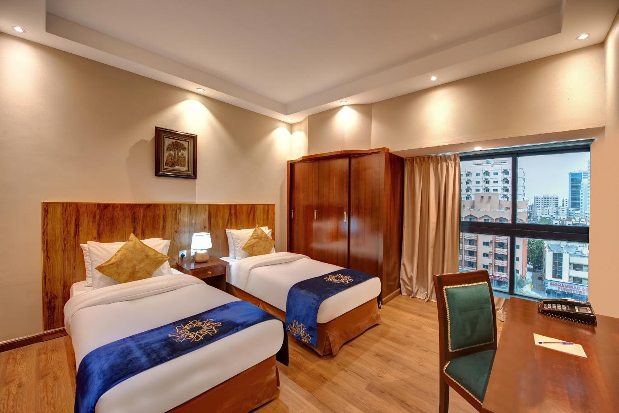 Al Bustan Flats Otel Şarja Dış mekan fotoğraf