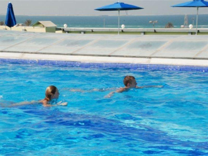 Al Bustan Flats Otel Şarja Dış mekan fotoğraf
